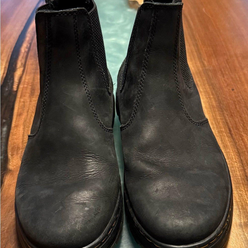 DR MARTENS Embury Black Leather Boots Mens sz 8, Womens sz 9 - Picture 2 of 6
